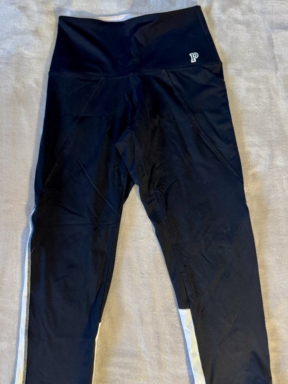 Victoria's Secret PINK Ultimate Black Leggings with White Accent Panels XS